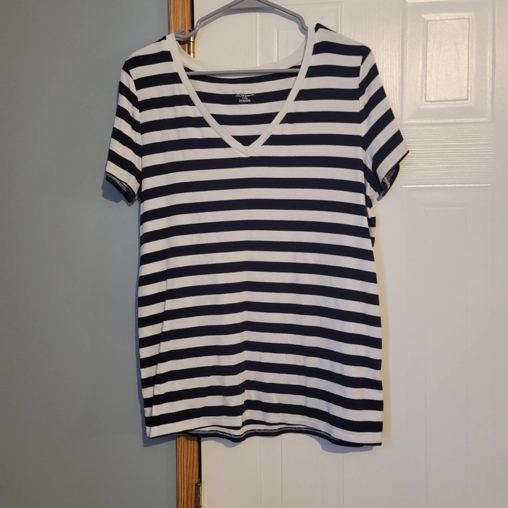Blue and white v-neck ladies tee